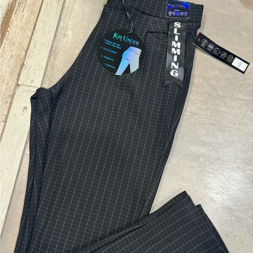 KAY UNGER N.Y. FLATTERING and COMFY pants! Zoom in for all the amazing details!